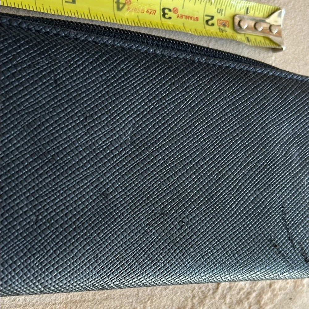 Kenneth‎ Cole Reaction Elegant Black Clutch
